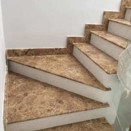 CẦU THANG NÂU TÂY BAN NHA