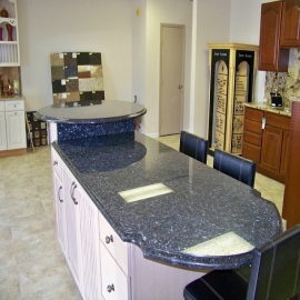 THI CÔNG BÀN BẾP